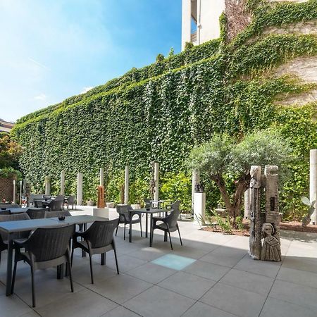 Hotel Milano Castello Exterior photo